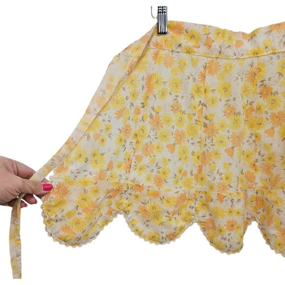 Vintage Handmade Kitchen Apron Yellow Floral Pockets Ric Rac Polka Dot Tie Waist - Picture 6 of 10